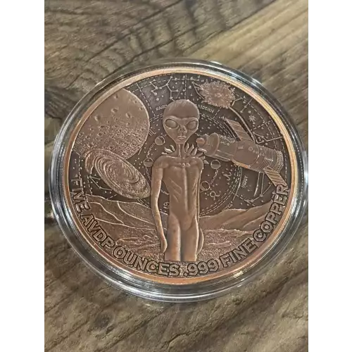5oz Glow in the Dark Alien Colorized .999 Copper Round (5)